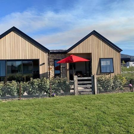 Villa Alpine Abode Wanaka Esterno foto