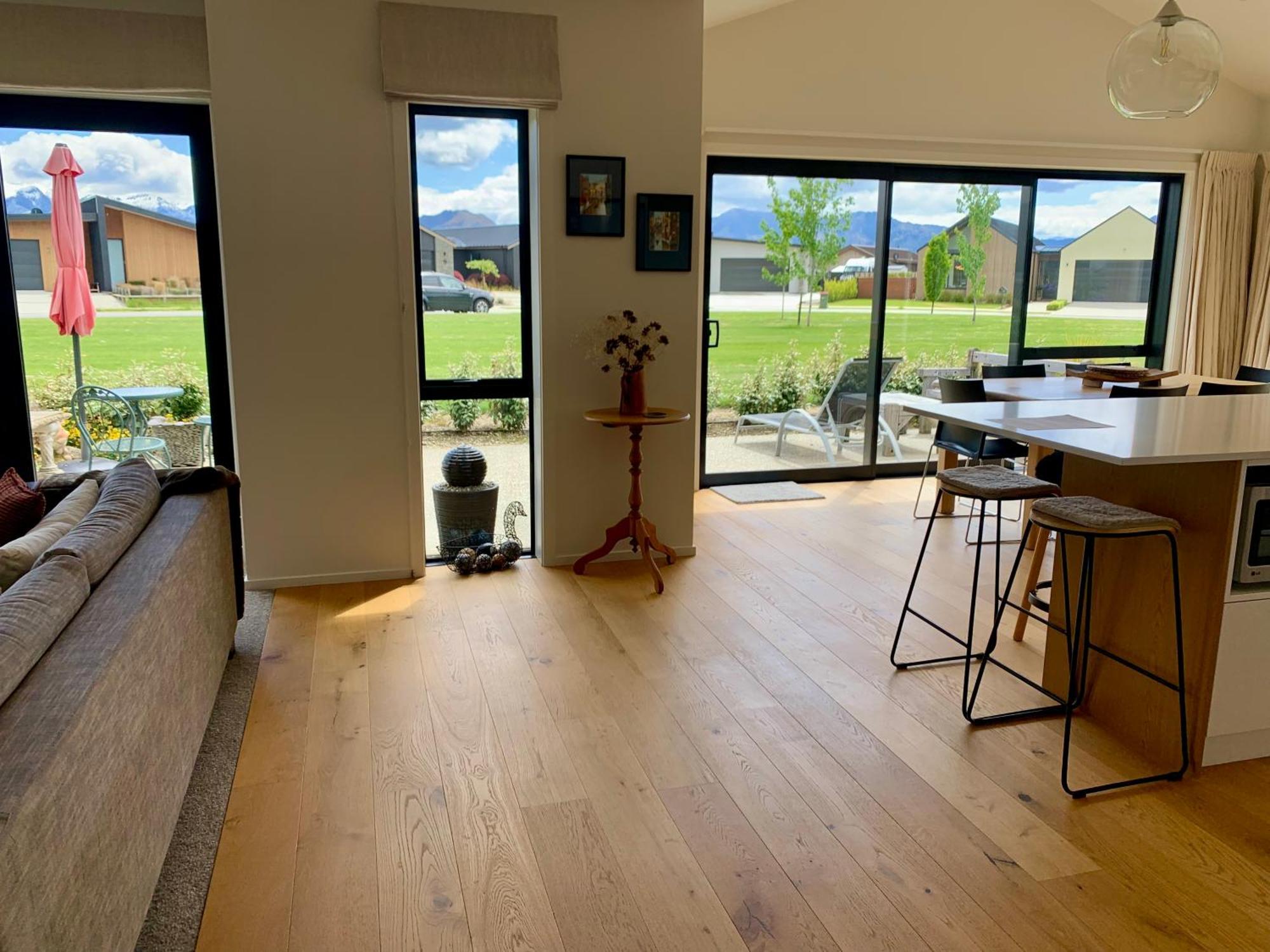 Villa Alpine Abode Wanaka Esterno foto