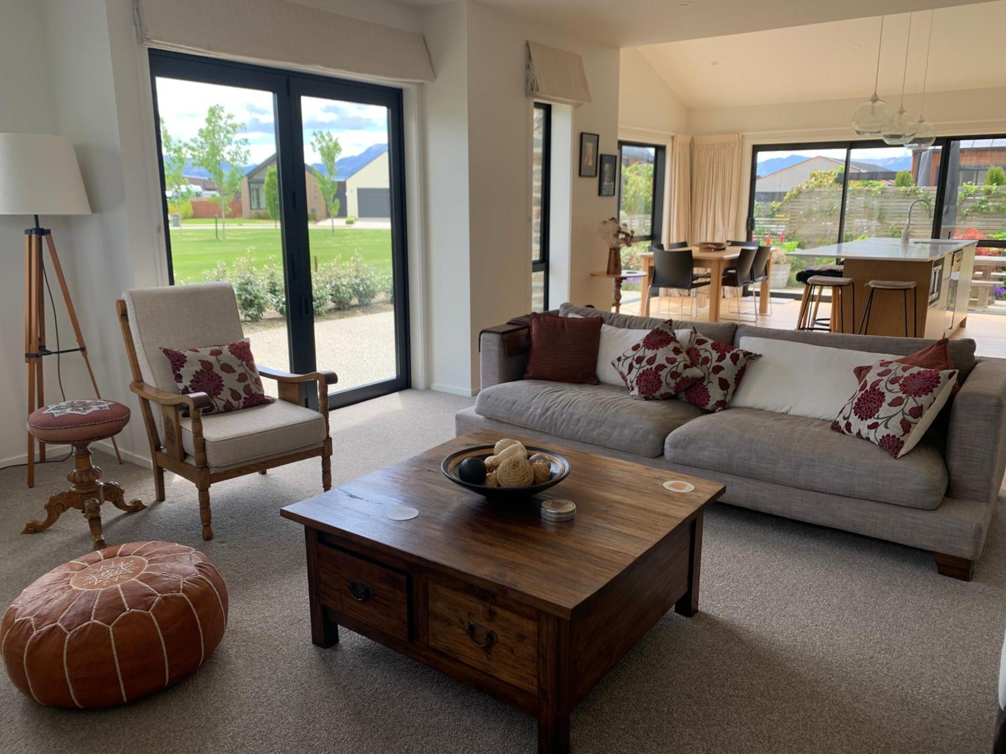 Villa Alpine Abode Wanaka Esterno foto