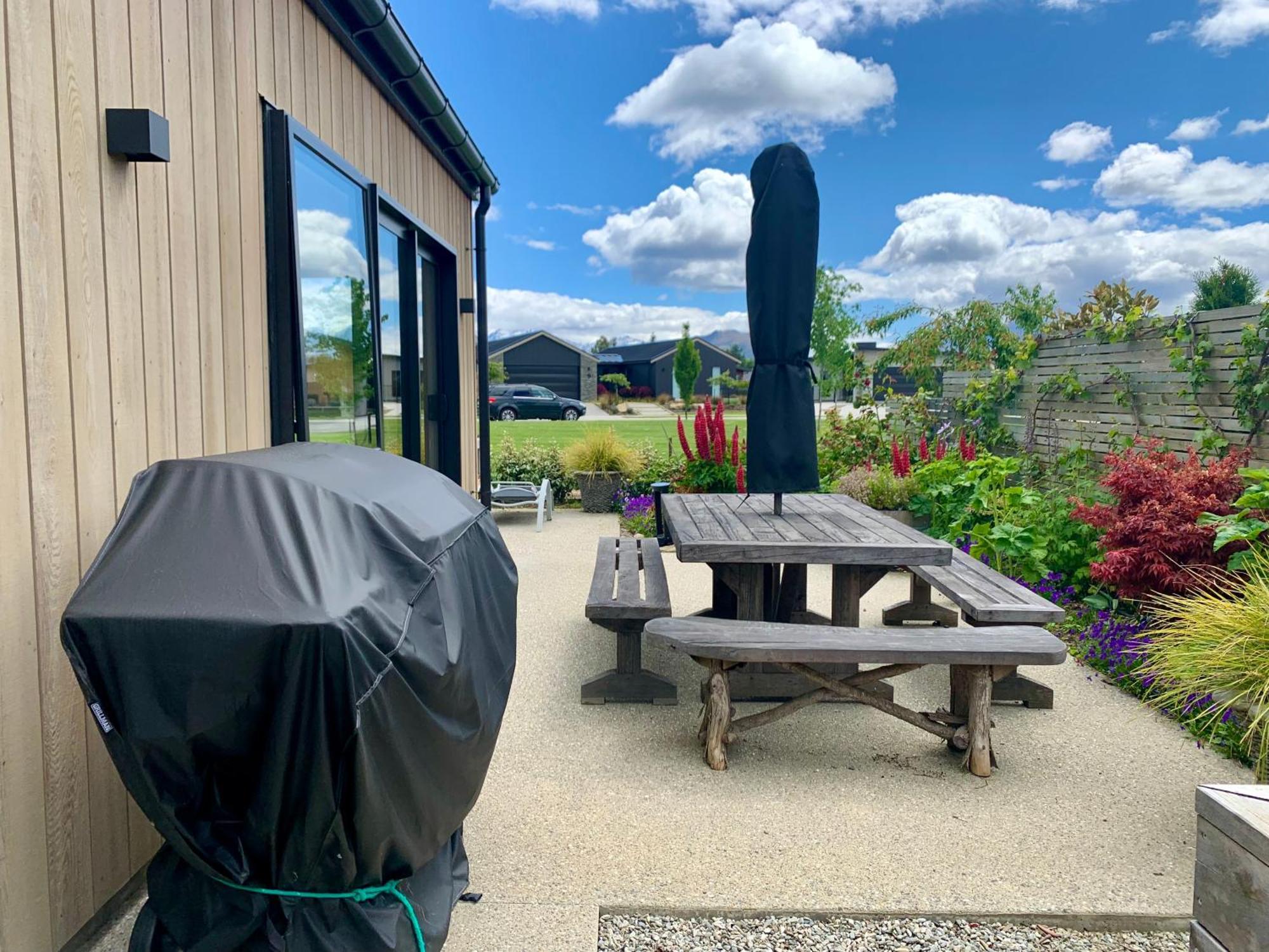 Villa Alpine Abode Wanaka Esterno foto